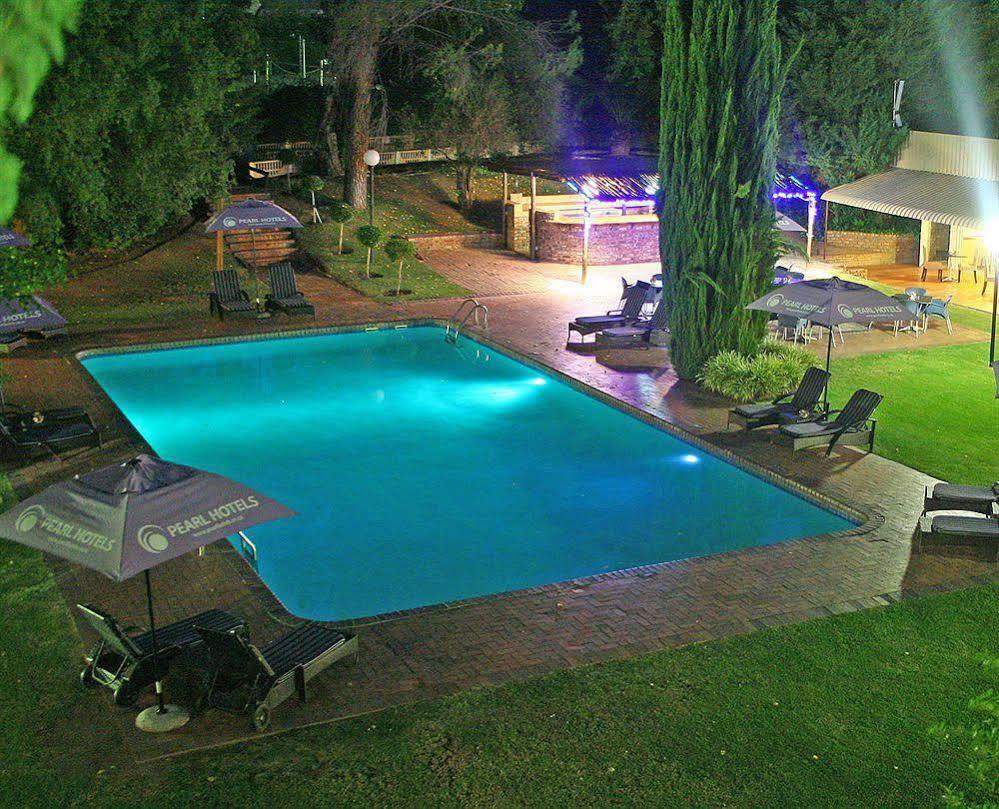 Oudtshoorn Inn Hotel Екстериор снимка